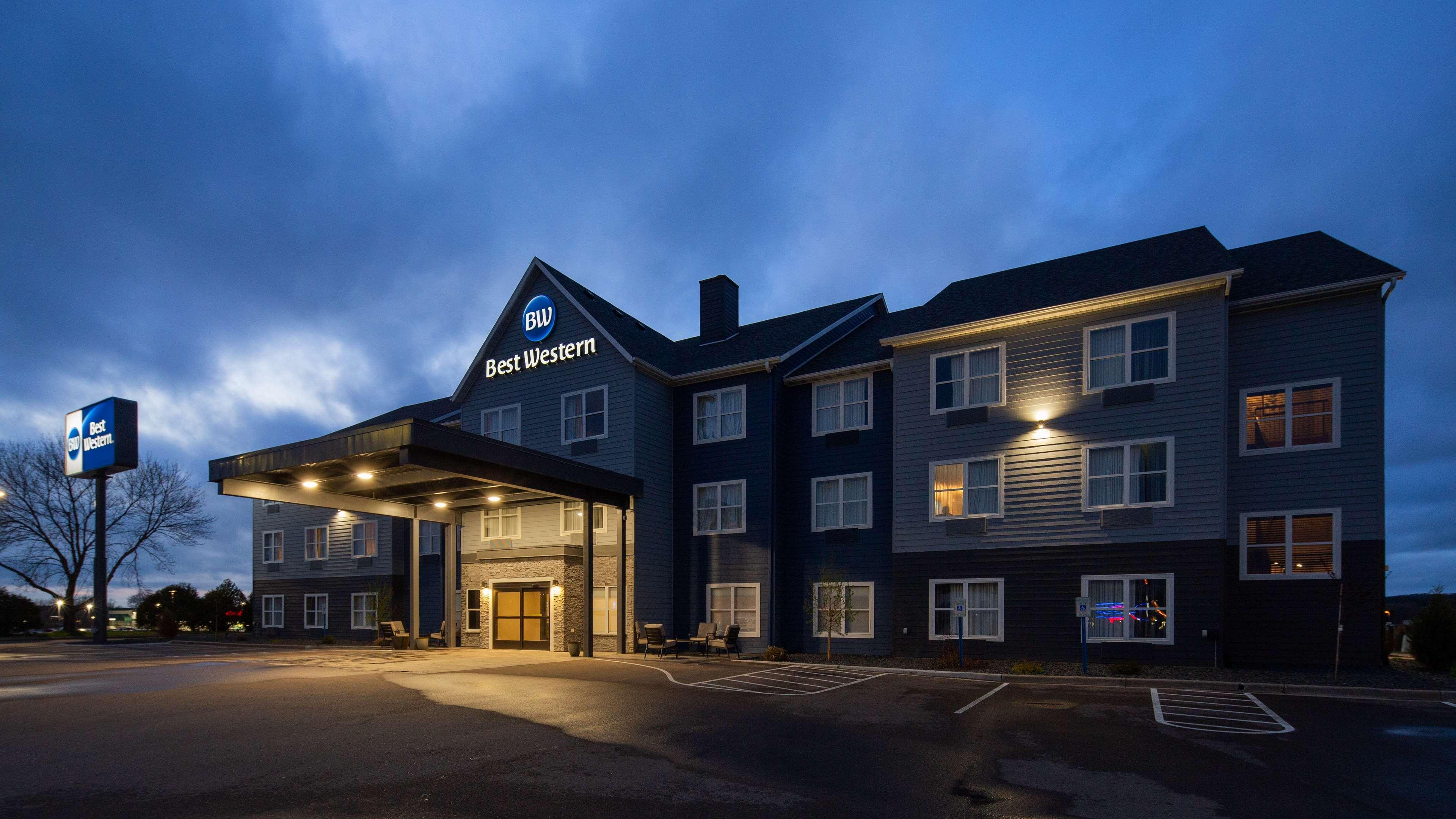 Best Western Eau Claire South Hotel Exterior photo